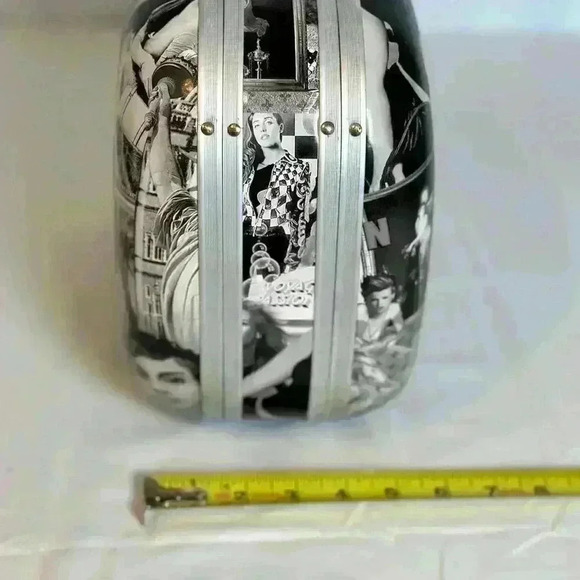 Vintage Travel Train Makeup case with claw closure - Picture 6 of 8